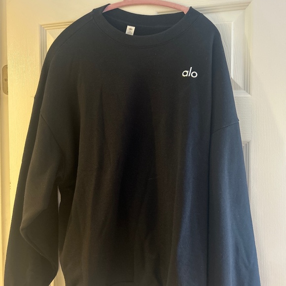 ALO Yoga Tops - Alo yoga sweatshirt